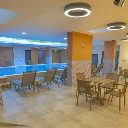 Ξενοδοχείο Live 3*