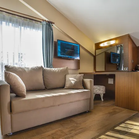 Hotel Live